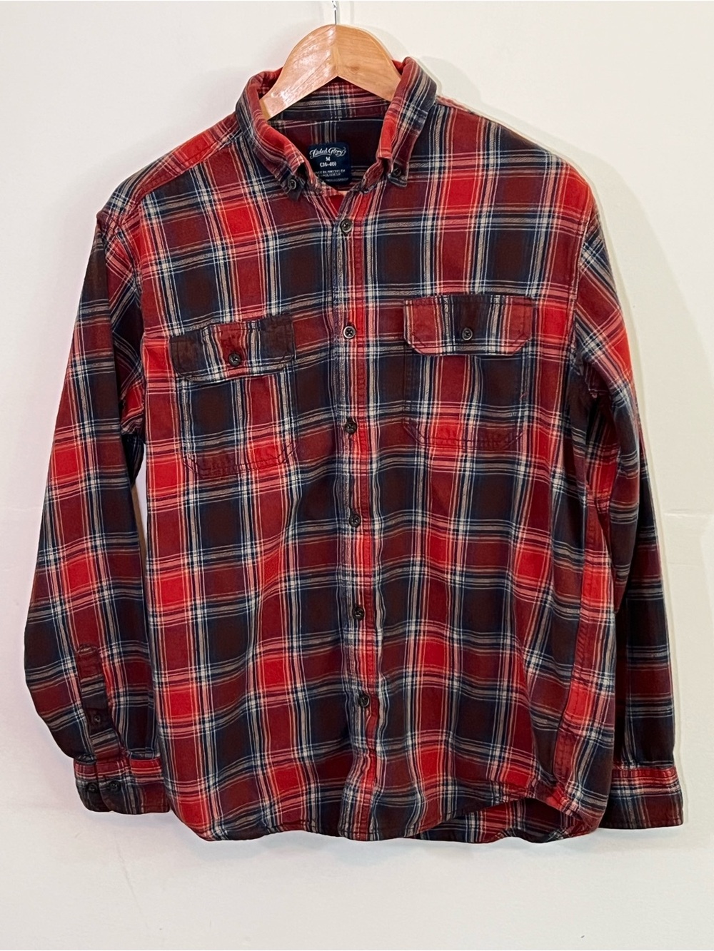 Faded Glory Men’s Medium Red Navy Plaid Button Down Shirt 100% Cotton